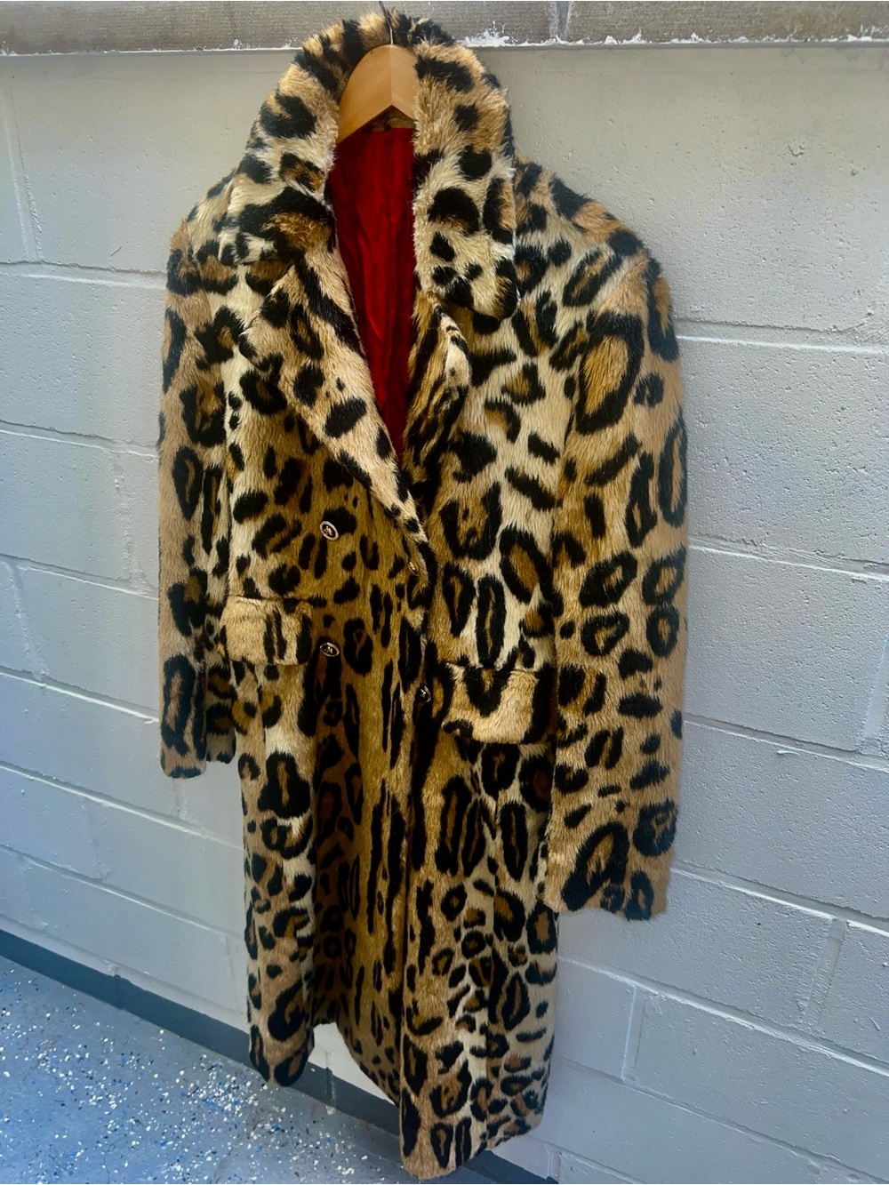 Versace FW19 menswear Leopard Print Faux Fur Coat with Silk Lining (RARE piece)